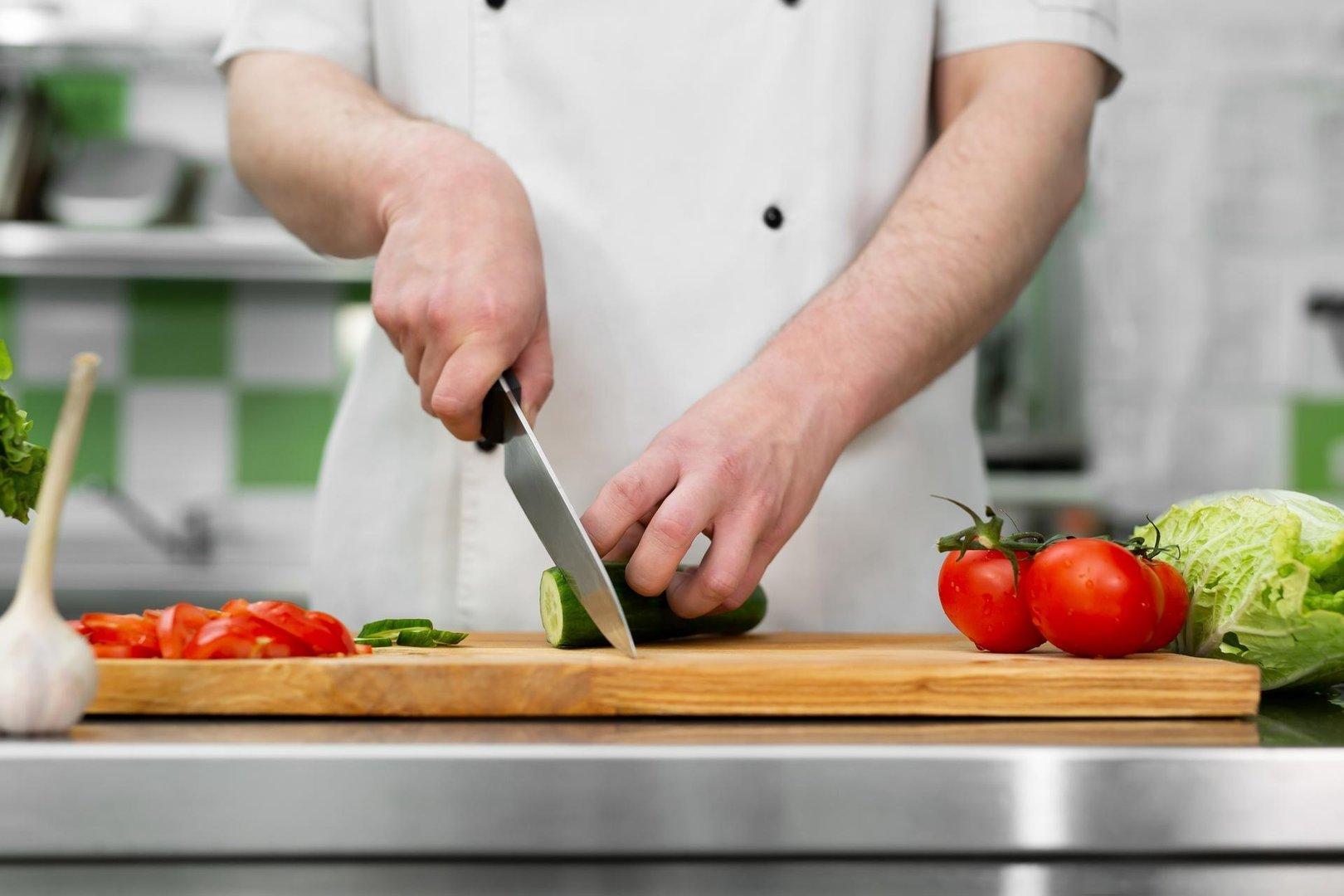 Alimentación sostenible en restaurantes y chefs: cómo reducir el impacto ambiental - Cover Image